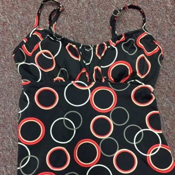 Jamaica Bay Other - Jamaica Bay Tankini  Size 10 Colorful circles